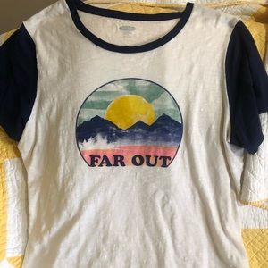 Old Navy Far Our t-shirt